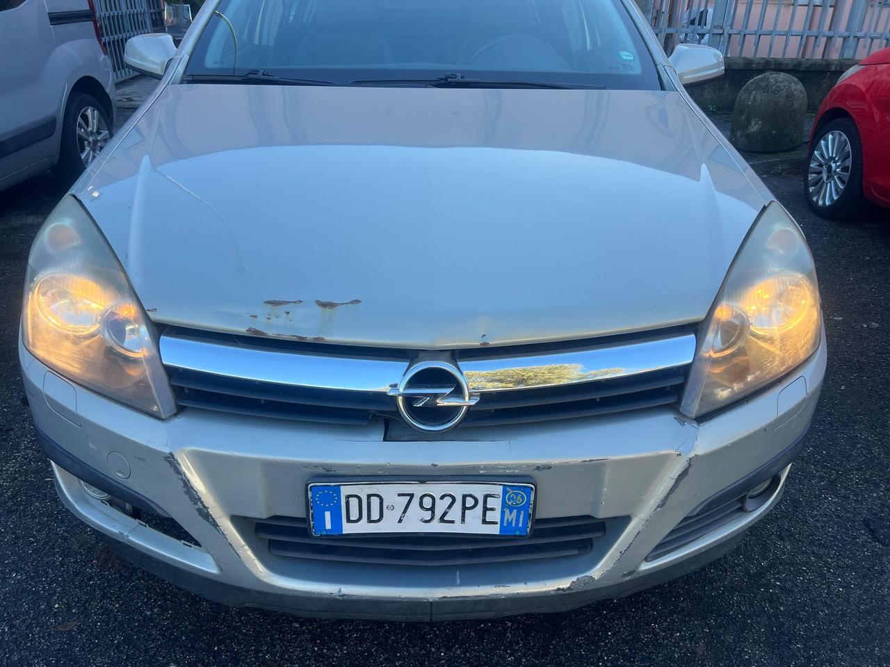 Opel Astra 1.6 16V Twinport 5 porte Cosmo