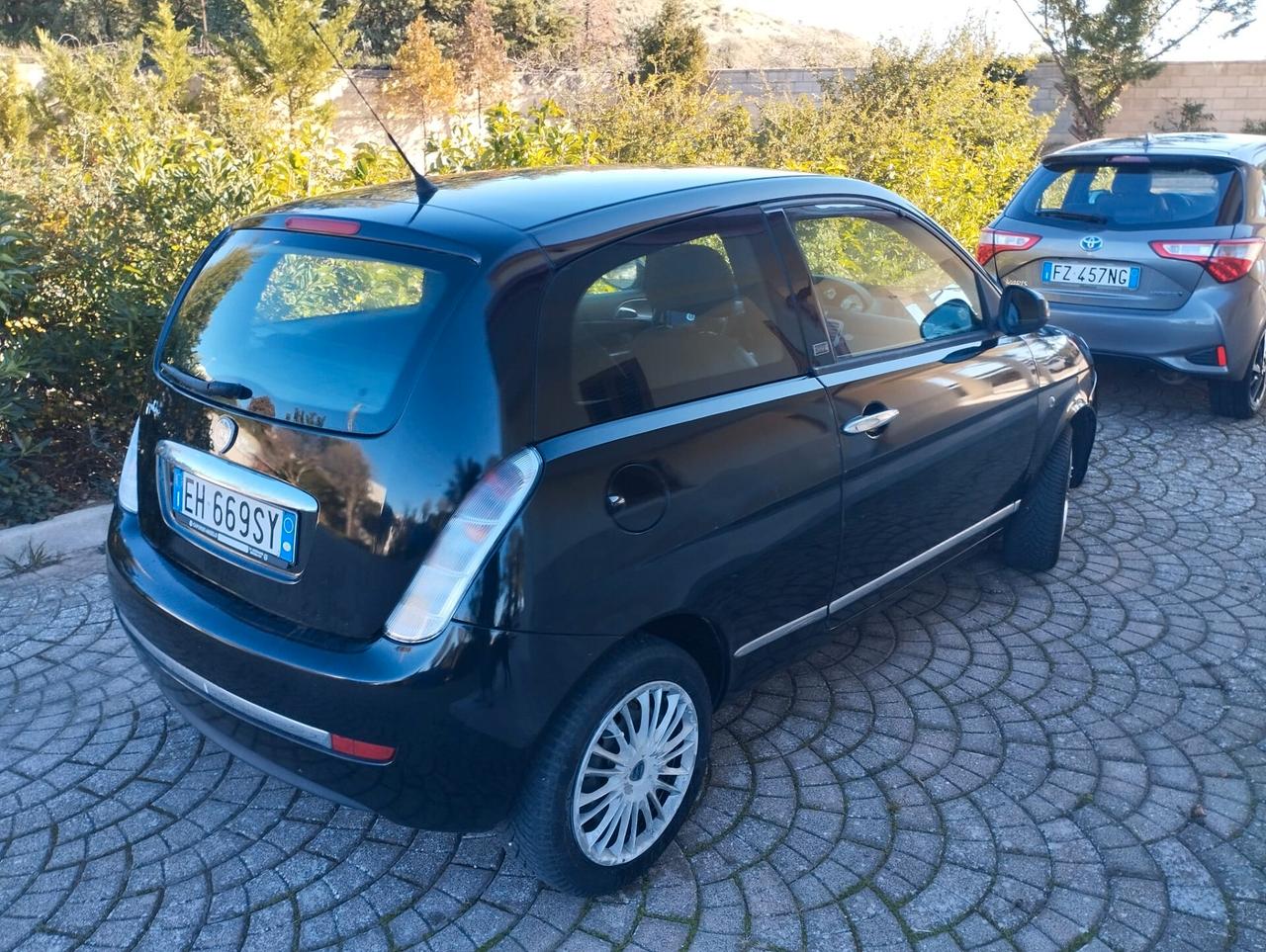 Lancia Ypsilon Unica
