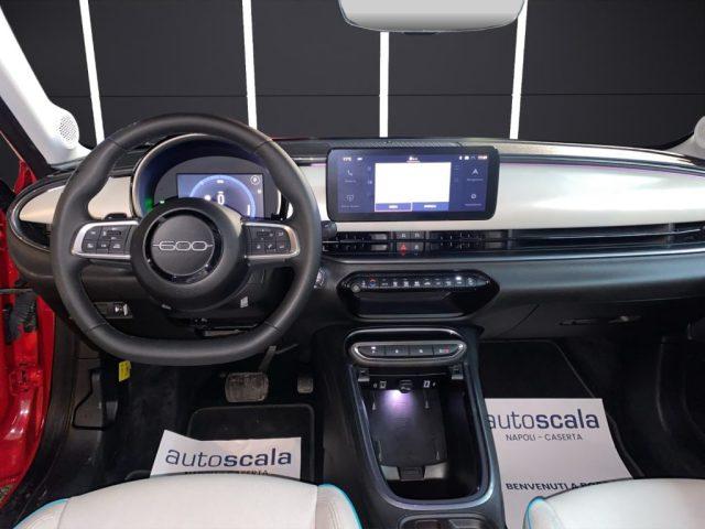 FIAT 600 Hybrid 100 CV DCT MHEV La Prima