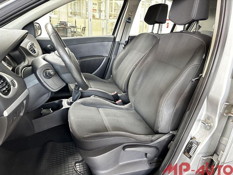 Renault Clio Clio 1.2 16V 5 porte