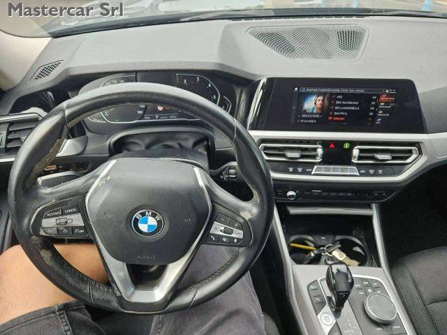 BMW 320 320d Touring xdrive Business Advant. auto - GE319C