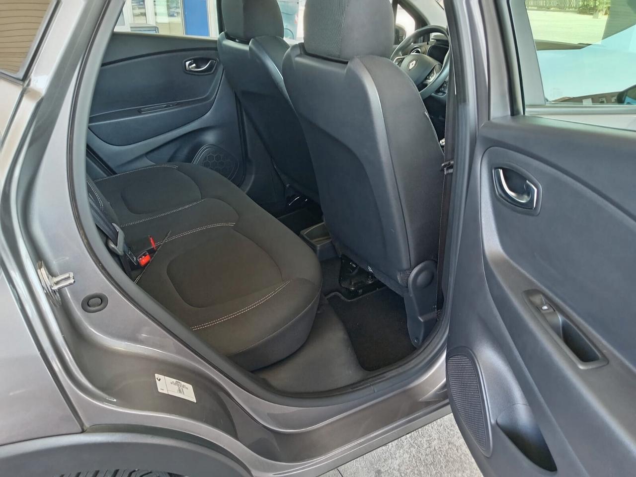 Renault Captur dCi 8V 90 CV EDC Sport Edition2