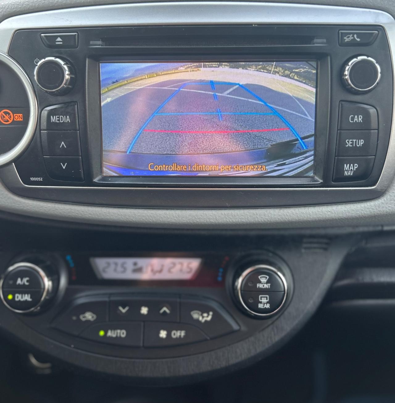 Toyota Yaris 1.5 Hybrid 5p Lounge Neopatentati