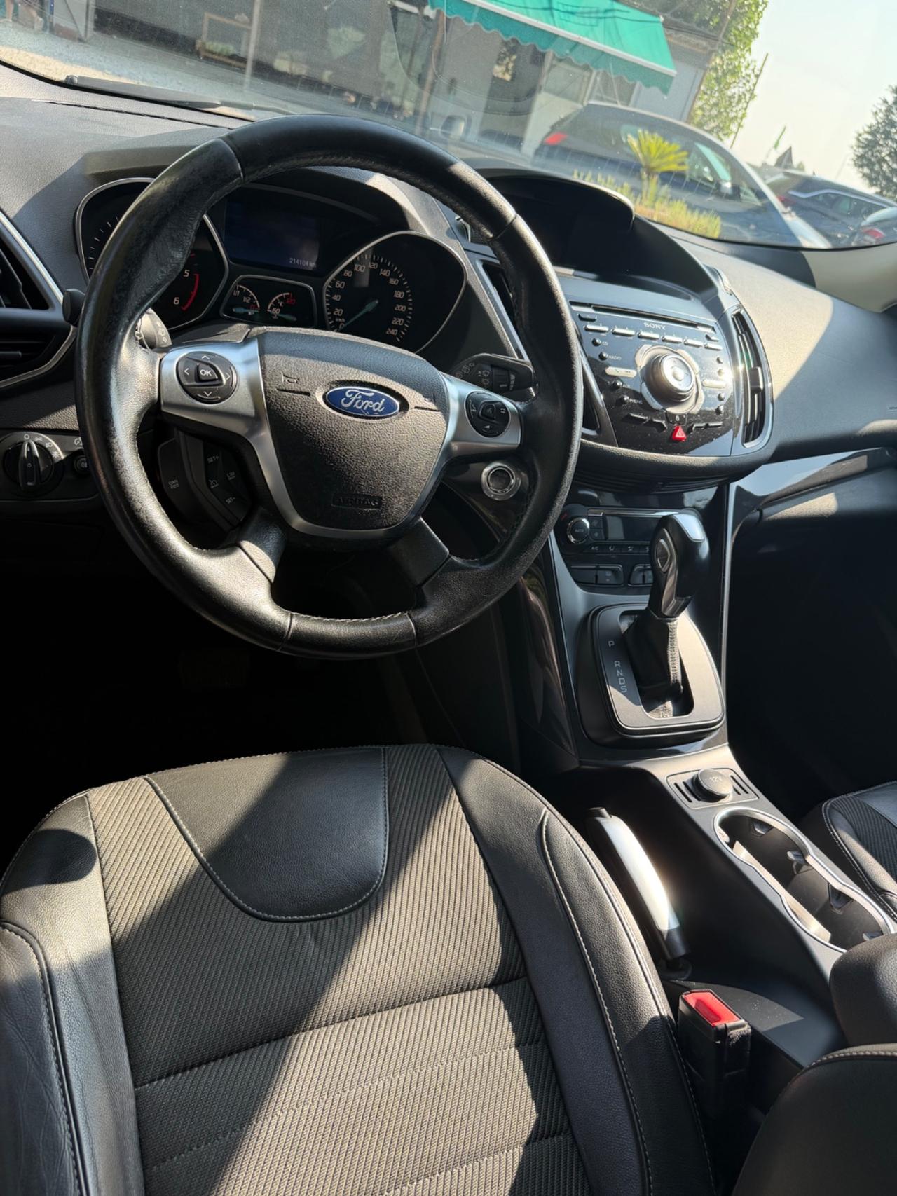 Ford Kuga 2.0 TDCI 163 CV 4WD Powershift Titanium