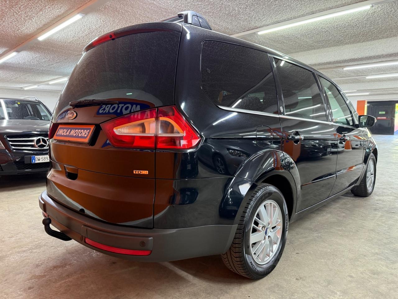 Ford Galaxy 2.0 da 140 CV - Gancio Traino Estraibile 7 posti