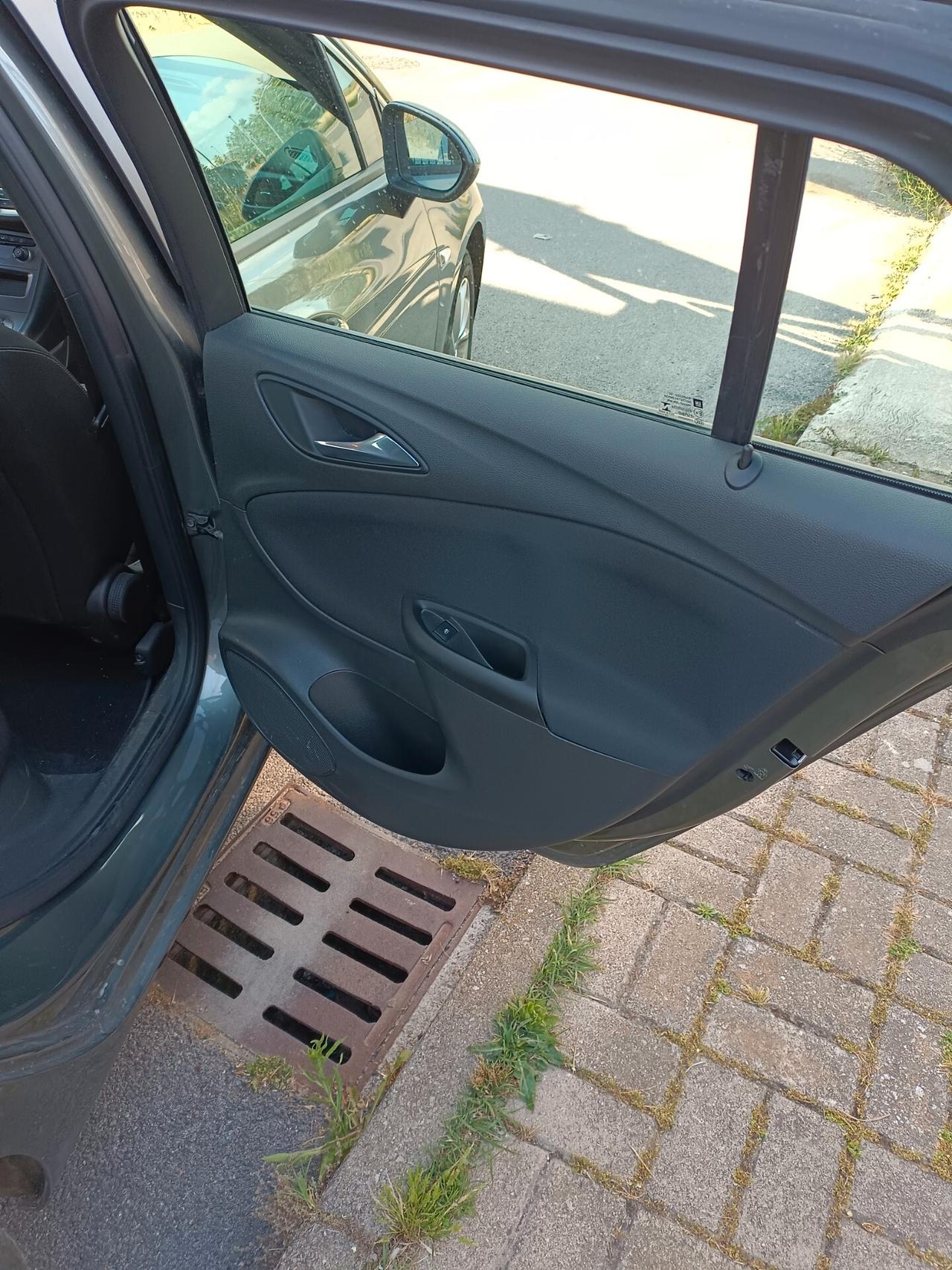 Opel Astra 1.6 CDTi 110CV Start&Stop Sports Tourer Business