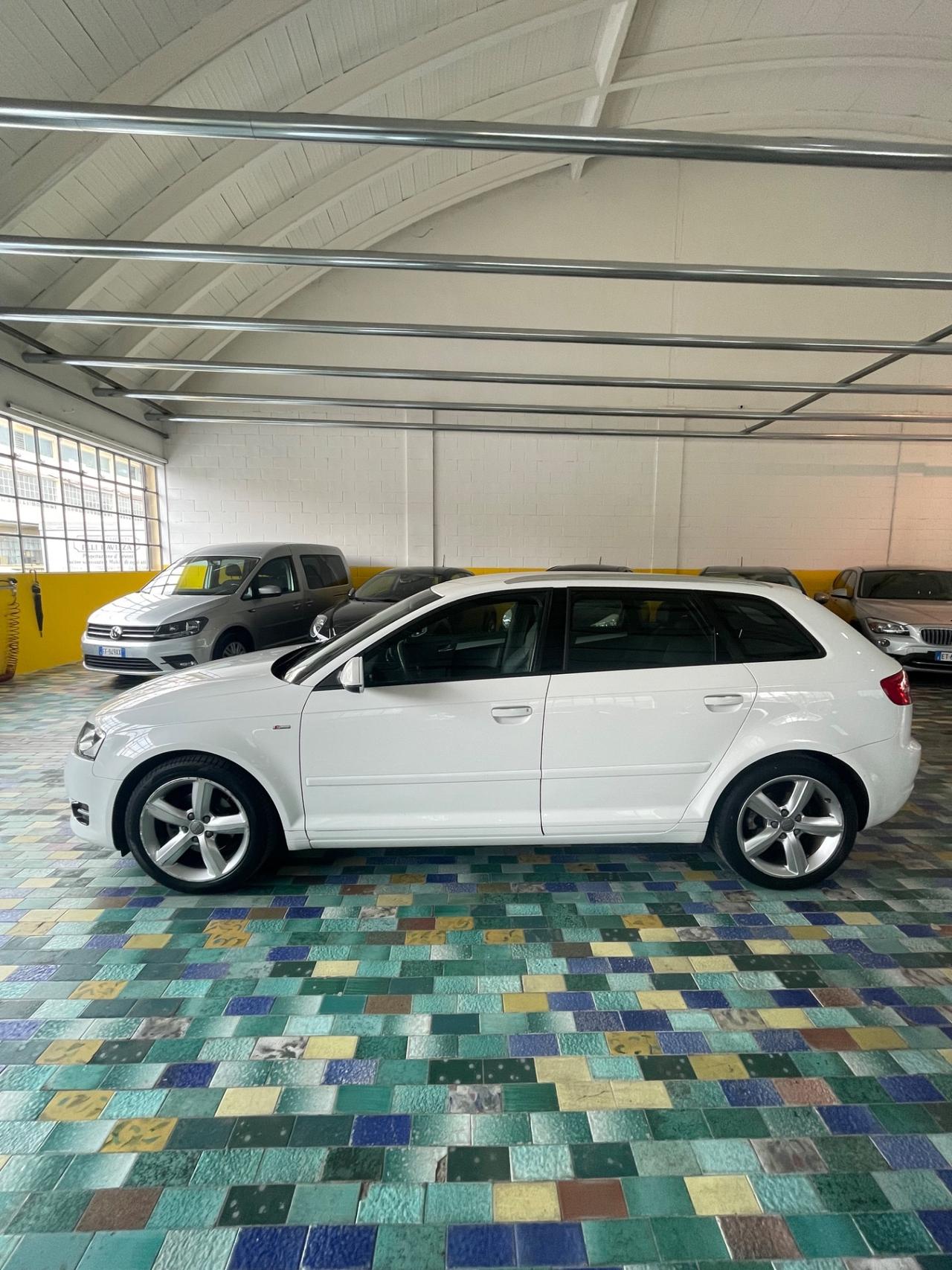 Audi A3 2.0 Tdi 140cv S-Tronic S LINE 100 Mila Km