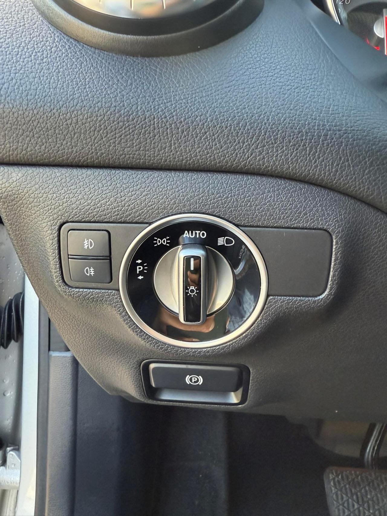 Mercedes Cla 200d Sport 136CV TELECAM/BIXENO