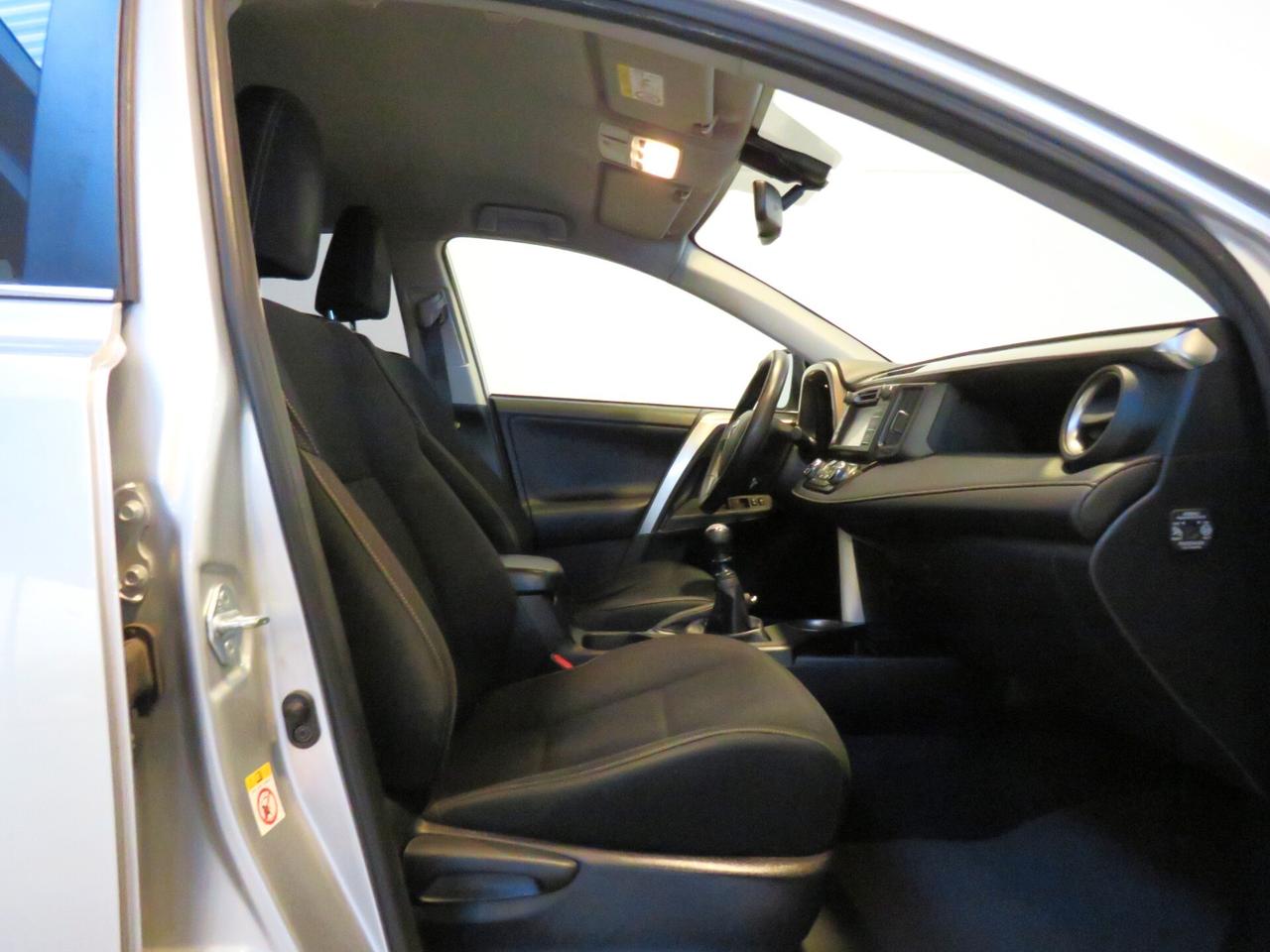 Toyota RAV 4 RAV4 2.2 D-4D 4WD Style