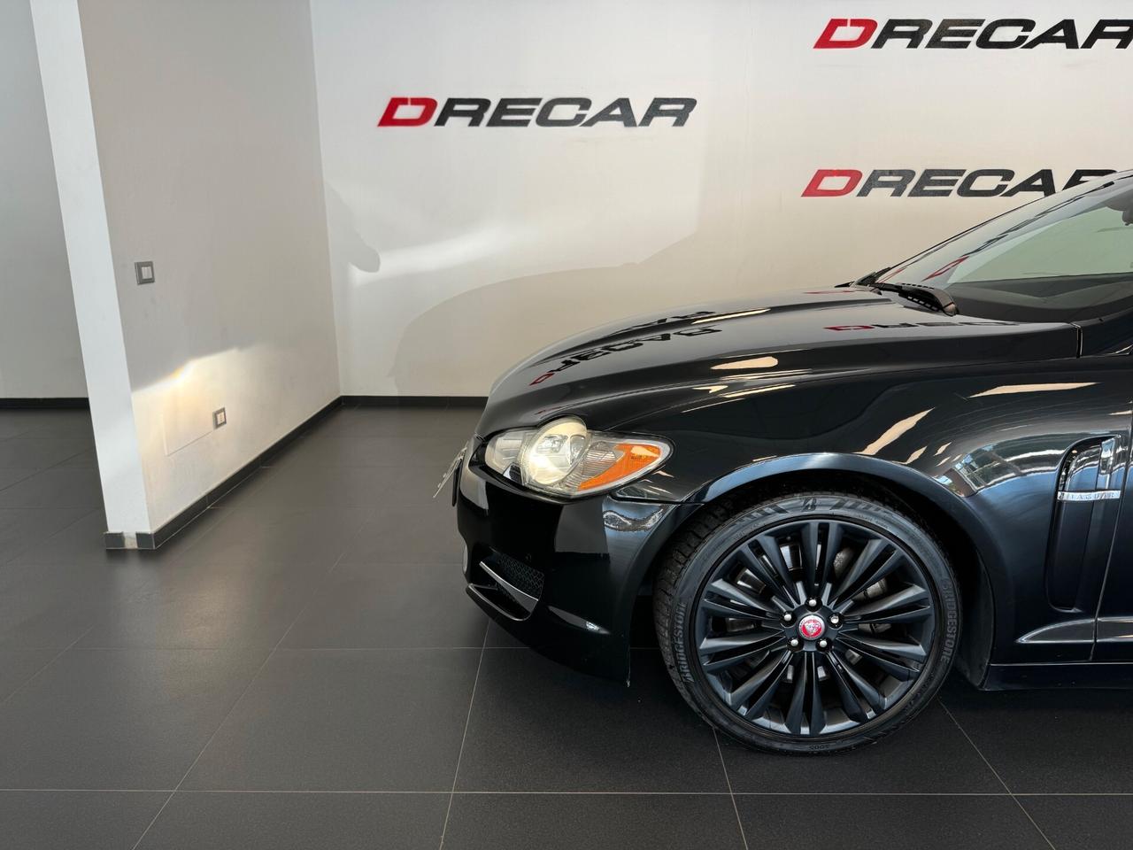 Jaguar XF 3.0 DS V6 Stealth Edition BLACK PACK