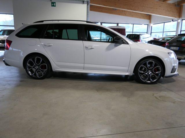SKODA Octavia 2.0 TDI DSG Wagon RS