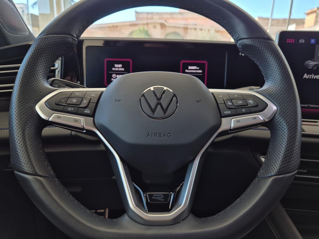 Volkswagen Tiguan R-Line TDI 150 CV DSG