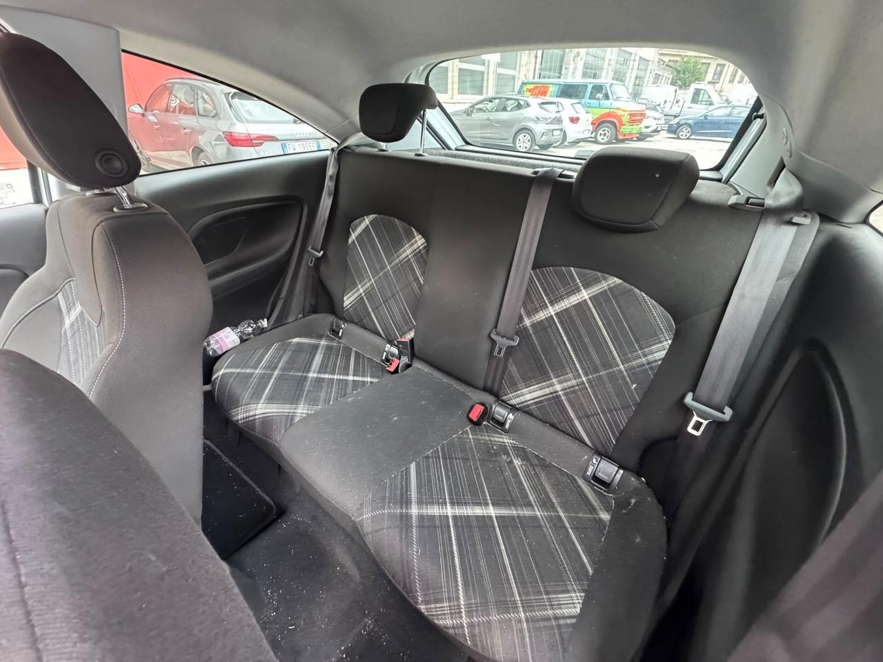 Opel Corsa 1.3 CDTI ecoFLEX 95CV Start&Stop Coupé b-Color