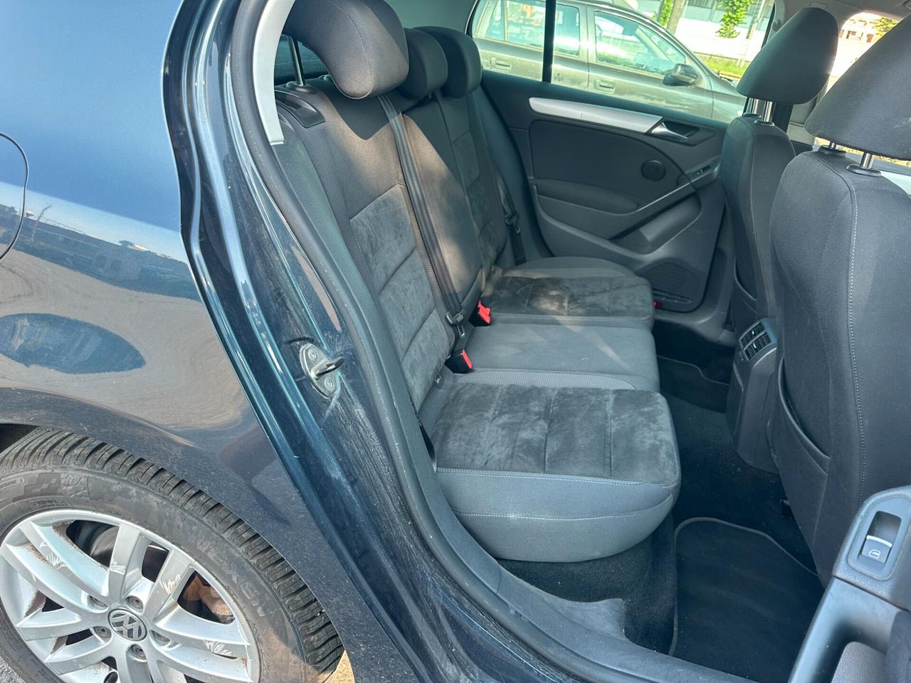 Volkswagen Golf 1.6 TDI DPF DSG 5p. Highline