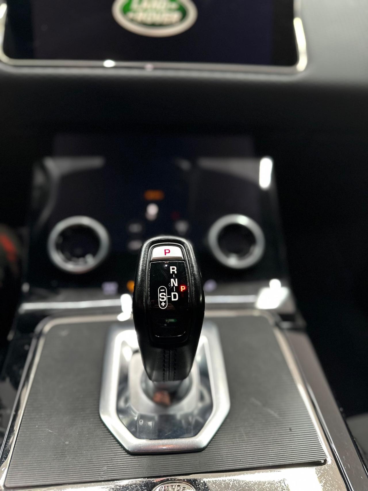 Land Rover Range Evoque 2.0D I4 180 CV AWD Auto R-Dynamic HSE