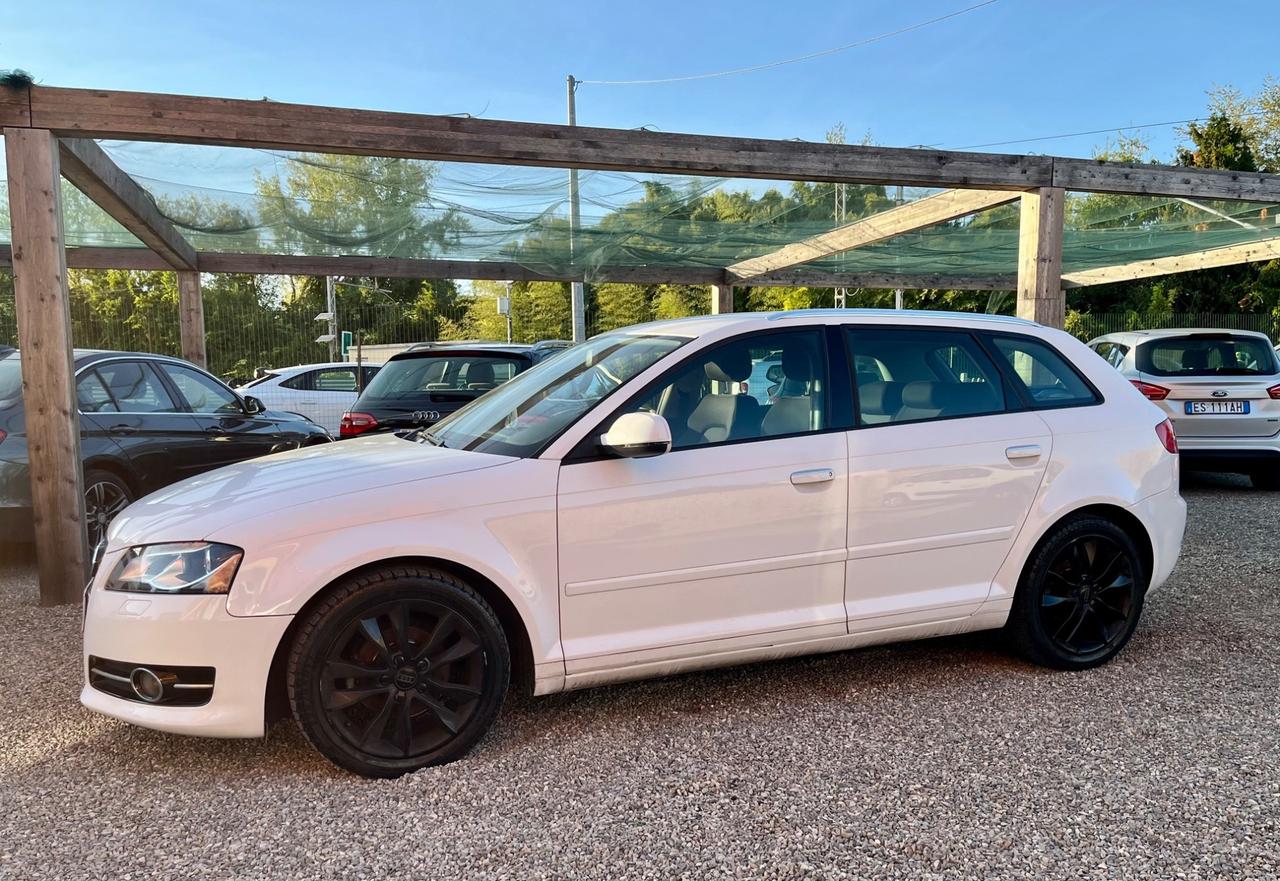 Audi A3 1.6 TDI 105 CV VEDI FOTO!