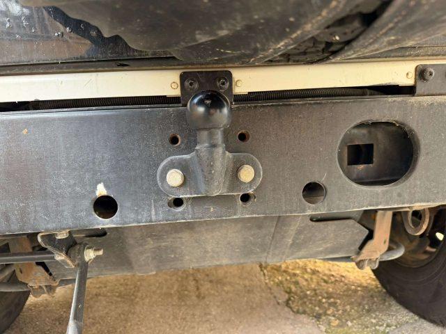 LAND ROVER Defender 90 2.5 TD5 SW 6 POSTI