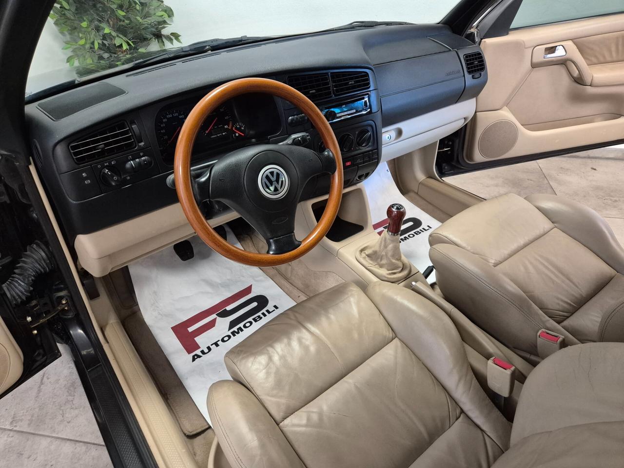 Volkswagen Golf Cabriolet 1.6 cat Karmann