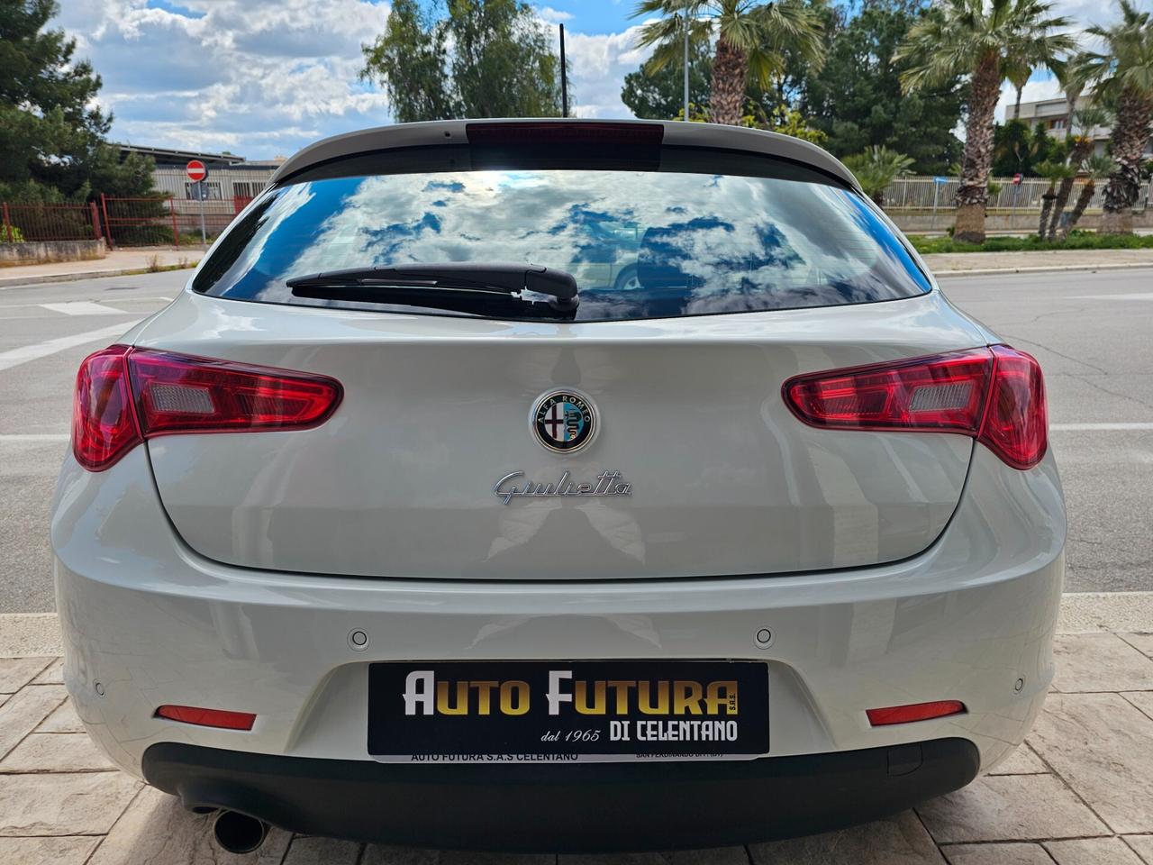 Alfa Romeo Giulietta 1.6 JTDm-2 105 CV Distinctive
