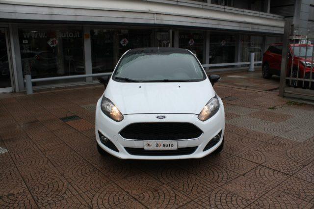 FORD Fiesta 1.2 82CV 5 porte Black & White Edition