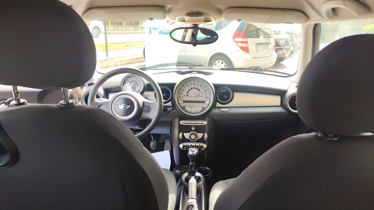 Mini 1.6 16V Cooper