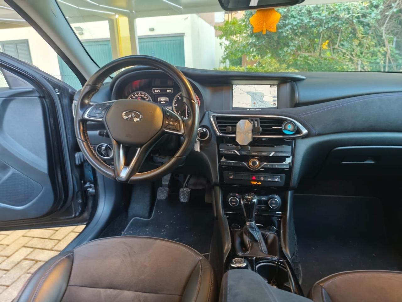 Infiniti Q30 1.5 diesel Business Executive