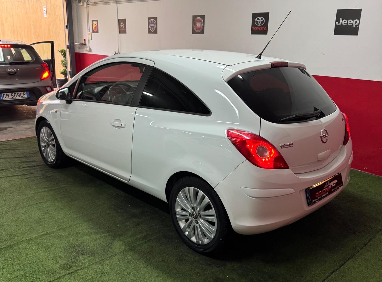 Opel Corsa 1.2 85CV 5 porte GPL-TECH Club