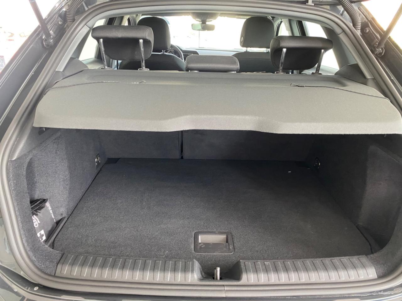 Audi New A3 SPB 30TDI 2.0D SPORT R18/FULL LED2022