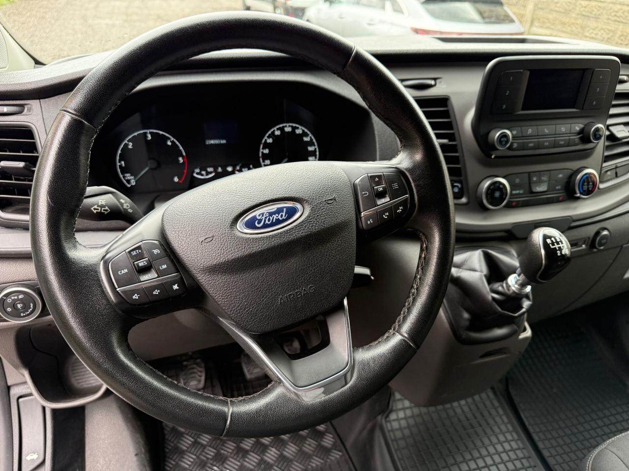 Ford Tourneo Custom Combi 320 2.0 EcoBlue 130CV PL