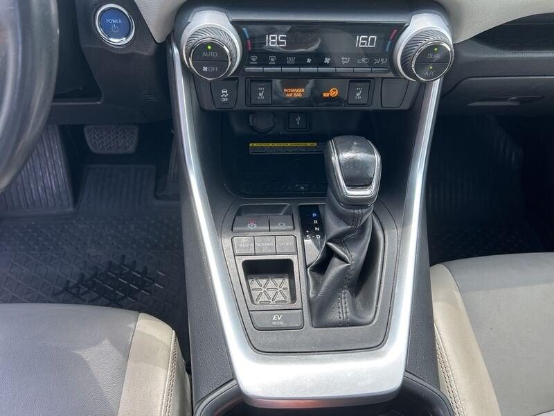 Toyota RAV4 2.5 Hybrid 2WD Lounge