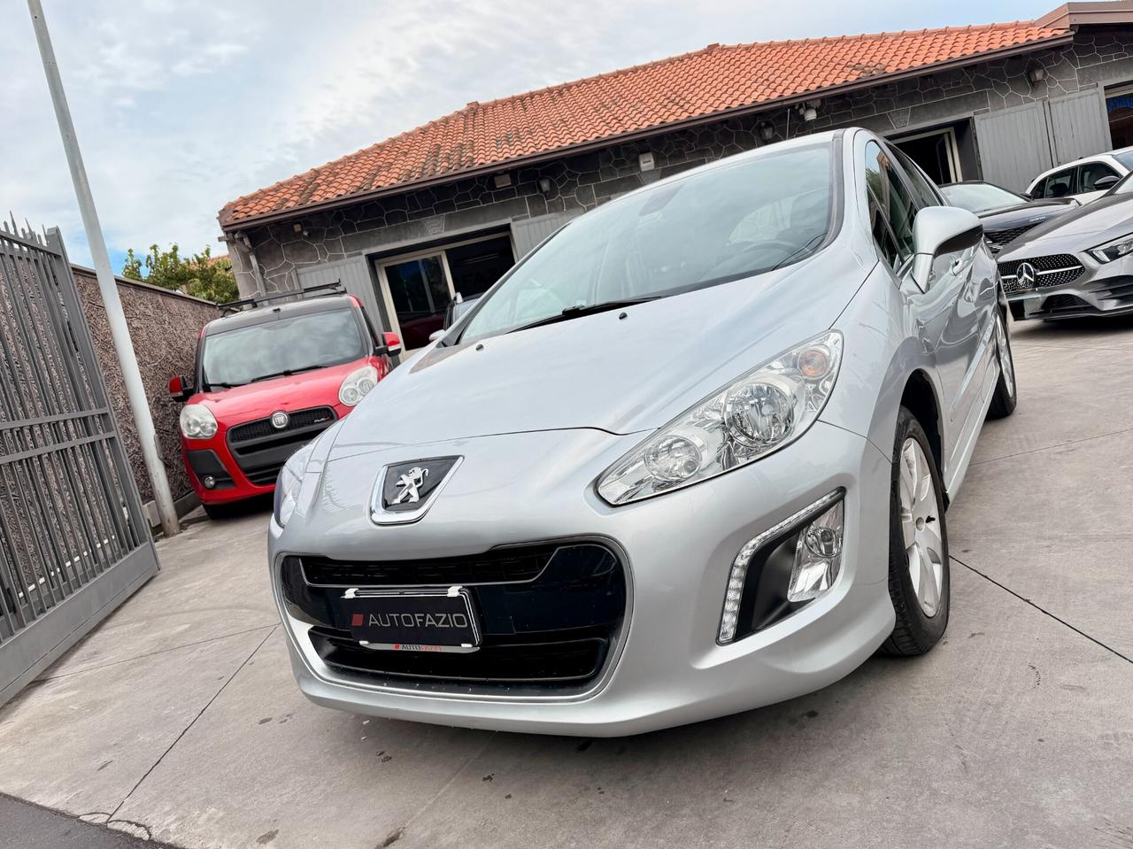 Peugeot 308 1.6 8V e-HDi 112CV Stop&Start 5p. Allure