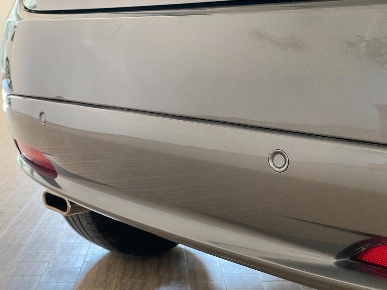 Lancia Ypsilon 1.0 FireFly 5 porte Hybrid Platino