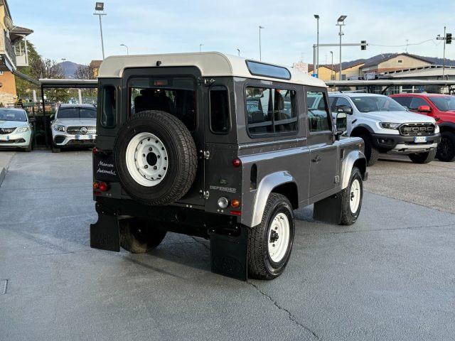 LAND ROVER Defender 90 2.4 S TD4 Station Wagon