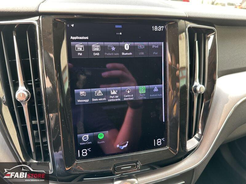 Volvo XC60 B4 AWD 211 Cv Geartronic Momentum Pro