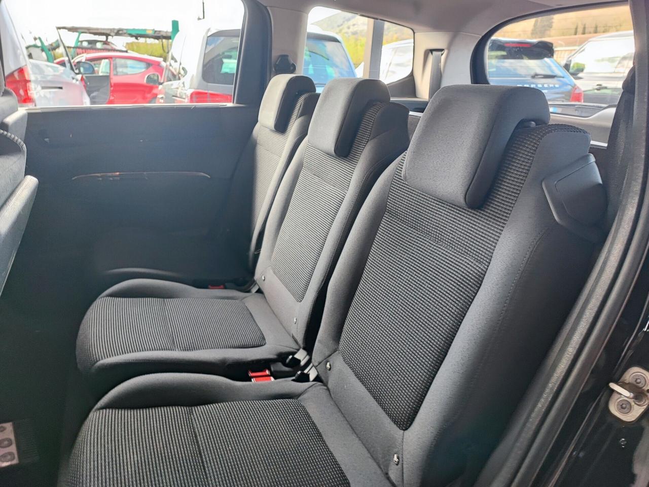 Peugeot 5008 BlueHDi 120 EAT6 S&S Business 7 posti