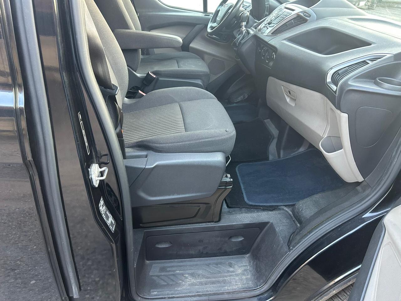 Ford Tourneo Custom 2.2 TDCi 125CV