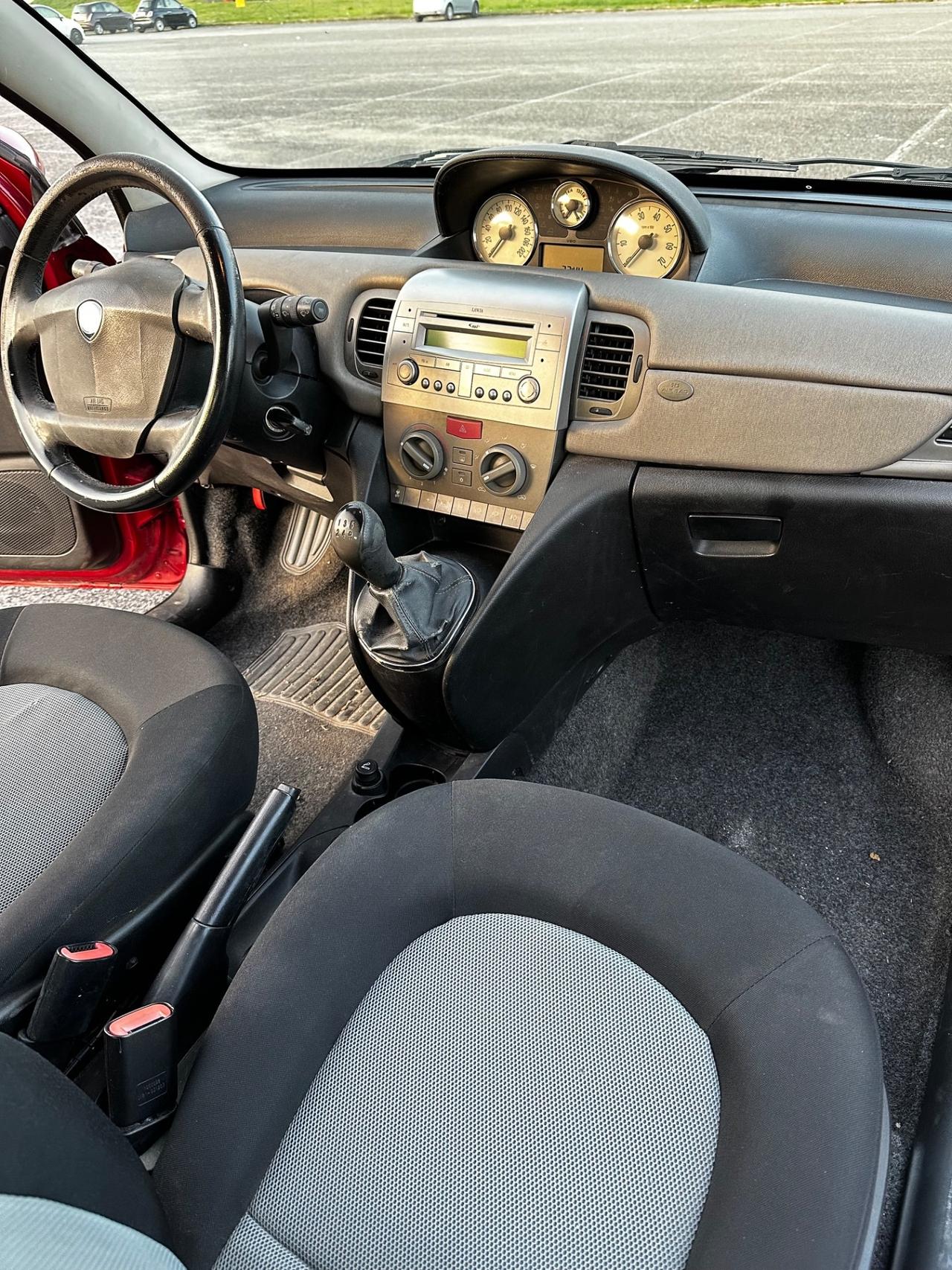 Lancia Ypsilon 1.3 Multijet 16V Platino