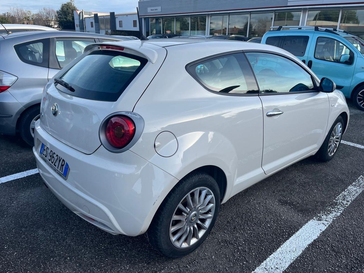 Alfa Romeo MiTo 1.3 JTDm 85 CV NEOPATENTATI