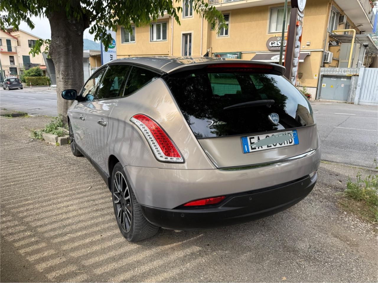 Lancia Delta 1.4 T-Jet 120 CV Argento