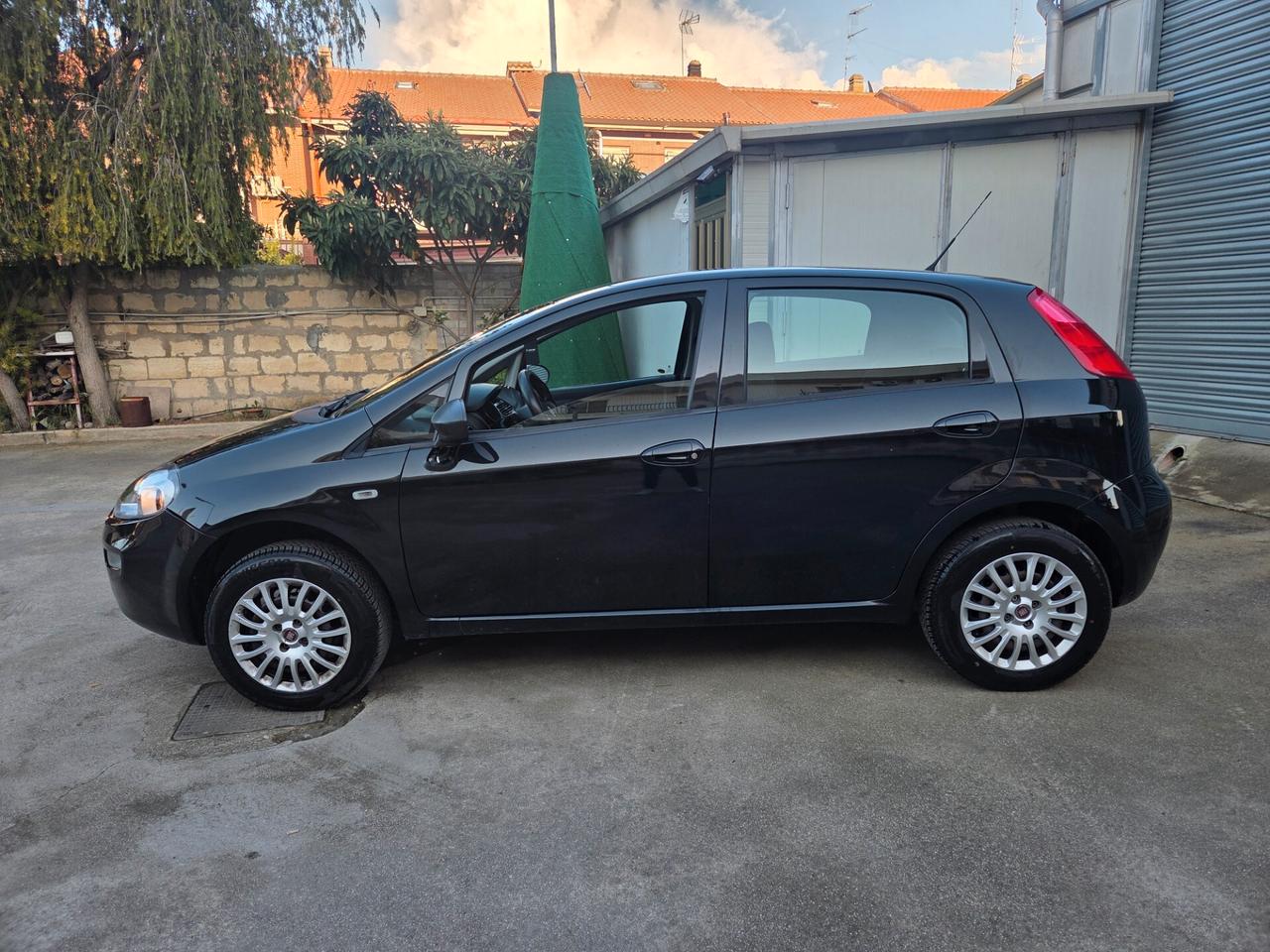 Fiat Punto 1.4 8V 5 porte Natural Power Street