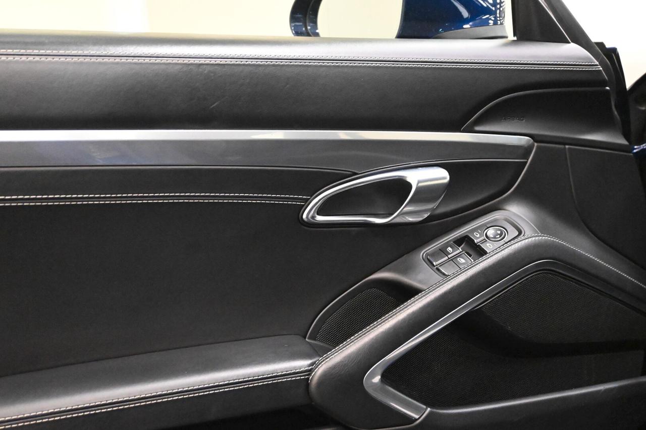 PORSCHE 718 718 Cayman 2.0