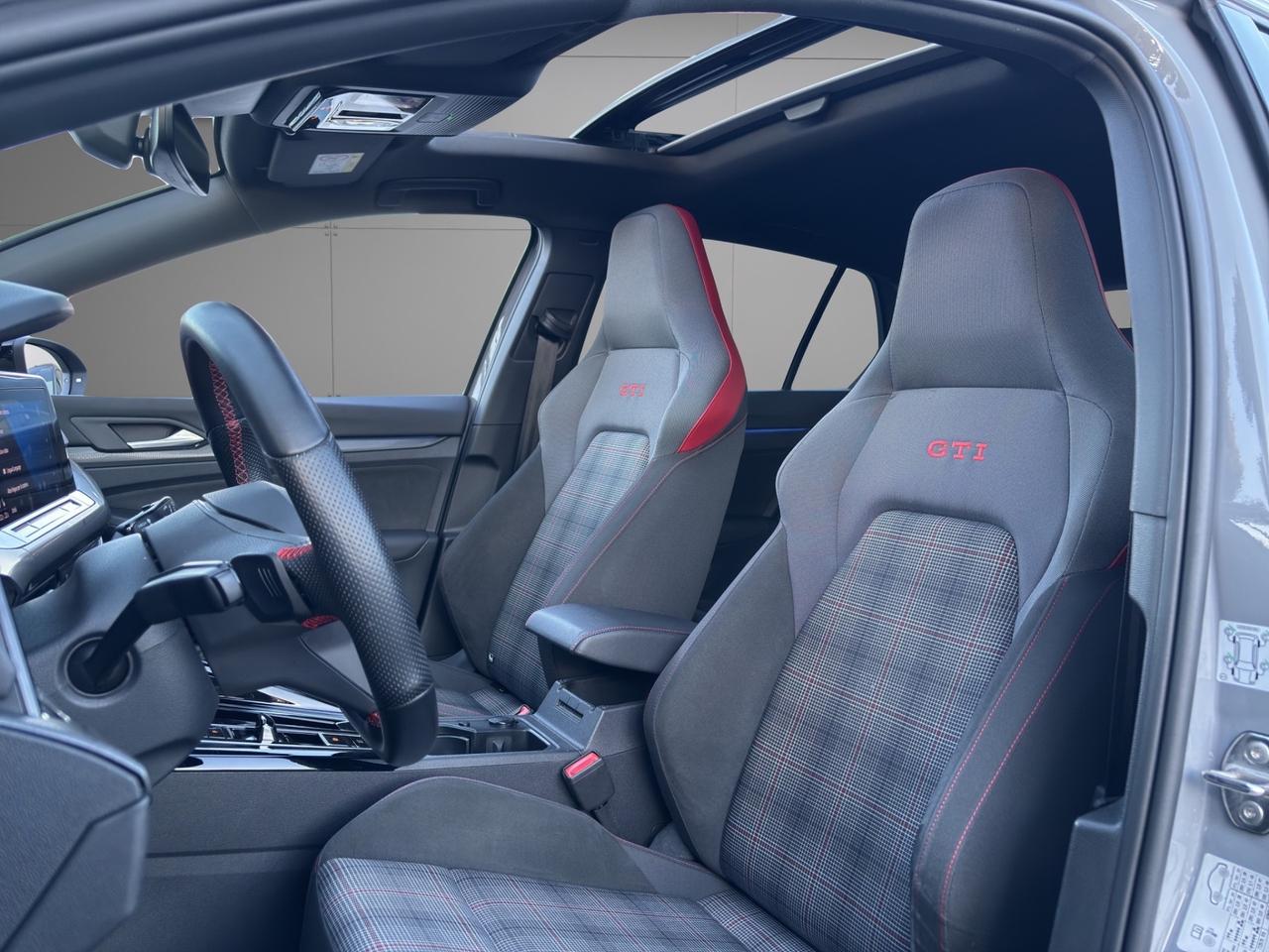 Volkswagen - Golf GTI 2.0 tsi 245cv dsg