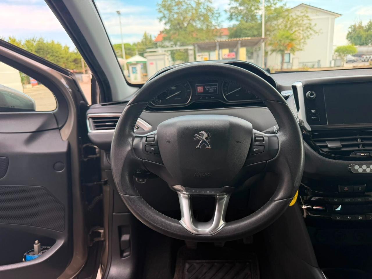 Peugeot 208 1.2 VTi 82 CV 5 porte Access