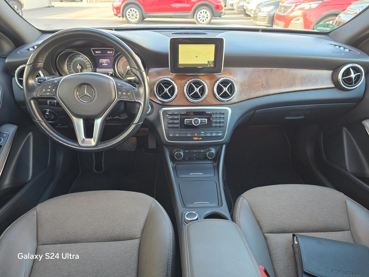 Mercedes-benz GLA 220 CDI Automatic Premium