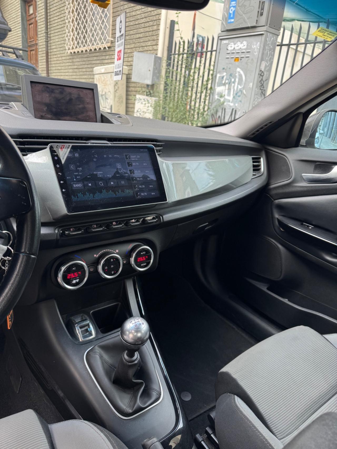 Alfa Romeo Giulietta 1.4 Turbo MultiAir Distinctive