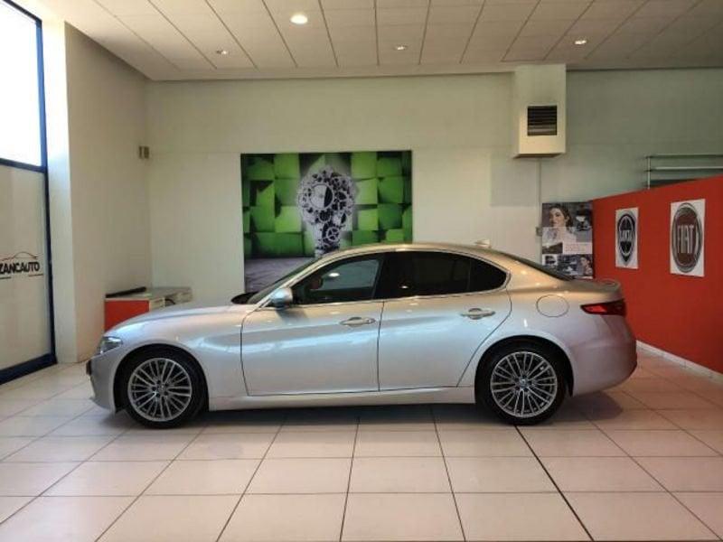 Alfa Romeo Giulia 2.2 T-Diesel 180CV AT8 Super Q2 - PACK PERFORMANCE