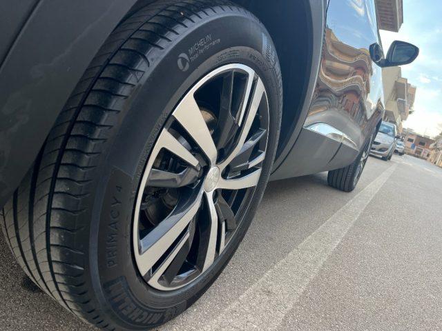 PEUGEOT 5008 BlueHDi 130 EAT8 Allure