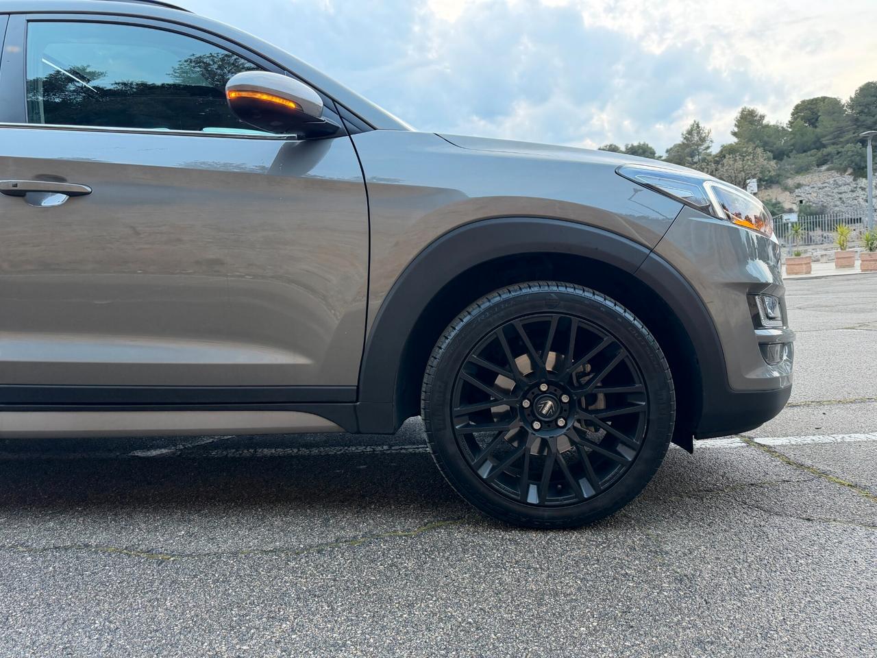 Hyundai Tucson Exellence/1.6 136 CV/TETTO/FULL LED/19"