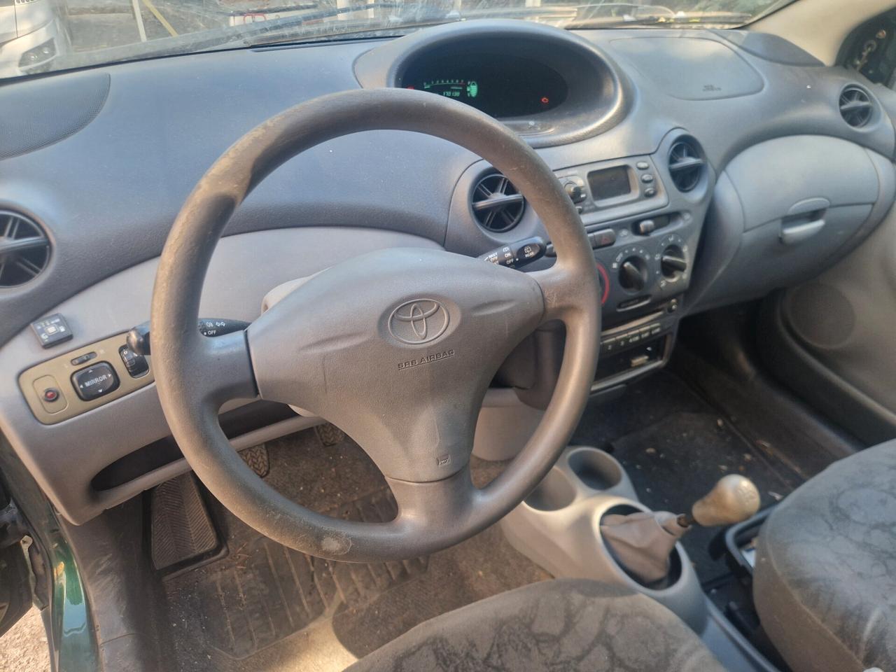Toyota Yaris 1.0 4 cilindri Gpl valido fino al 2033