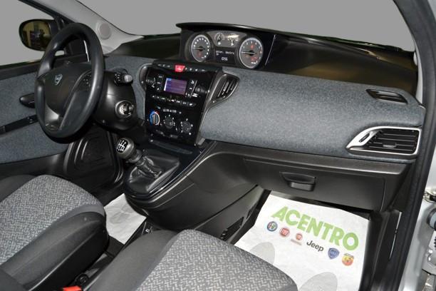 LANCIA New Ypsilon - YPSILON 1.0 HYBRID SILVER